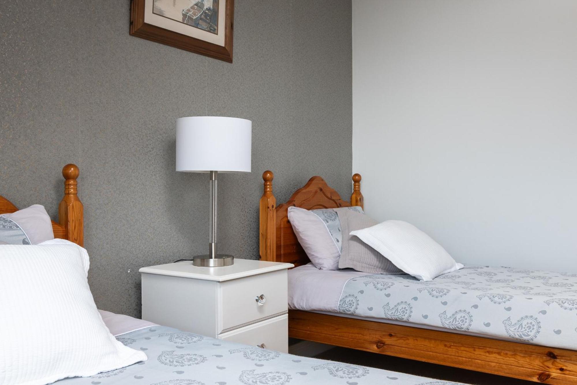Shannonside - Stylish 5 Bed Marina Home & 40Ft Mooring Termonbarry 외부 사진